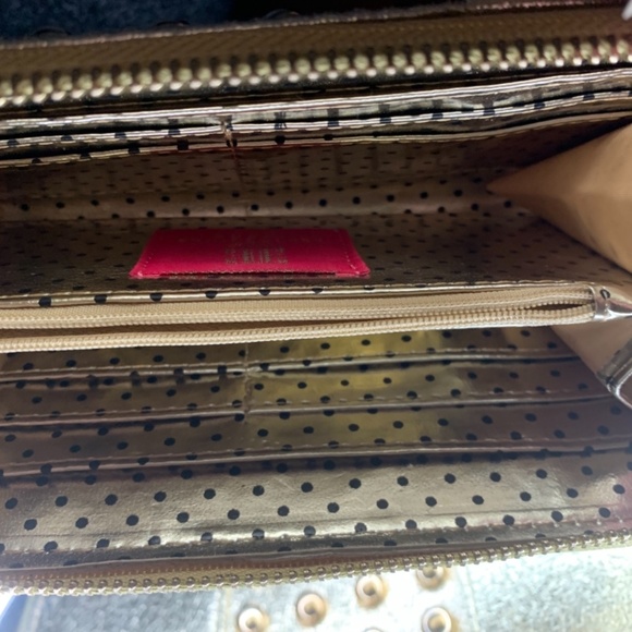 Gold Expressions NYC Wallet - Picture 3 of 4